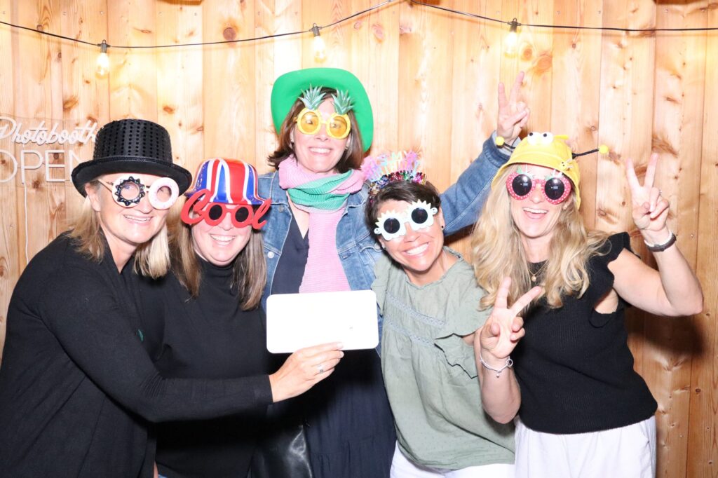 Fotobox fotospiegel gartenparty freunde
